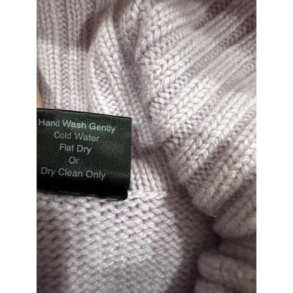 Fifth Avenue Light Purple Turtleneck 100% 2 Ply Cashmere Sweater Size Medium - Picture 6 of 6